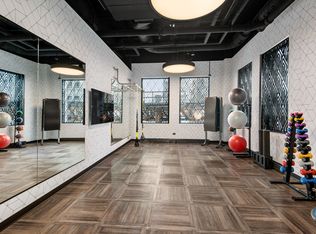 182 W Lake St APT 801, Chicago, IL 60601