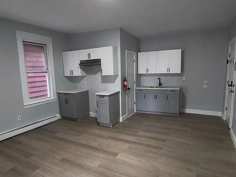 355 Madison St — Photo 1