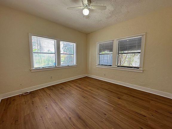 2nd image of 935 38th St