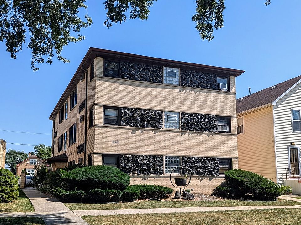 1st image of 2419 N 77th Ave APT 1W