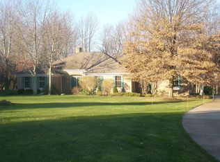 118 Hunters Creek Dr, Erie, PA 16509