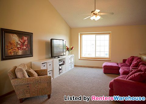 4th image of 2424 Harbor Dr