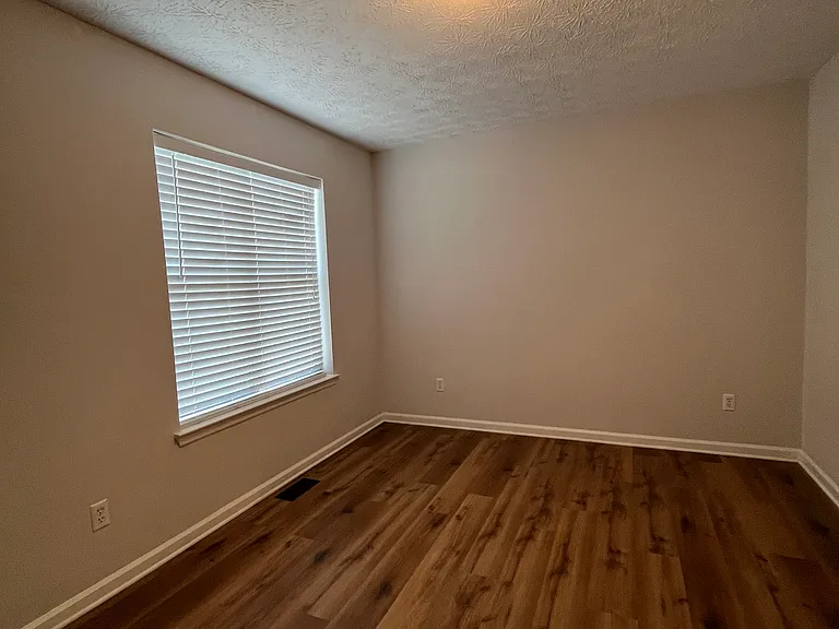 510 Abbotts Hill Ln — Photo 11