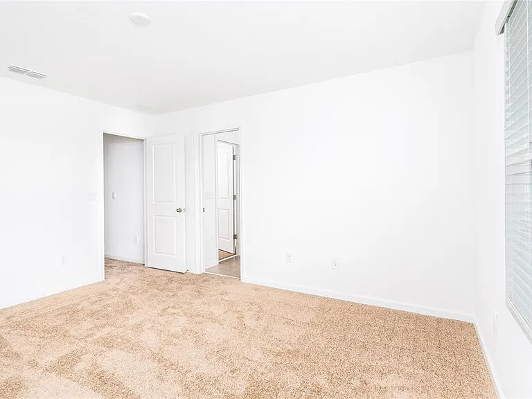987 Spring Palms Loop — Photo 10