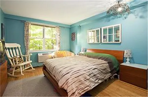 Sold by Douglas Elliman | media 14