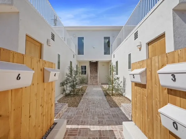 8443 Clinton St #6, Los Angeles, CA 90048