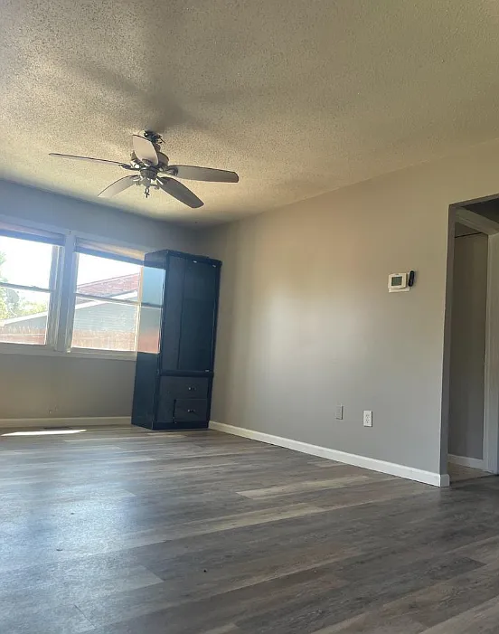 2 bed, 954 sqft, $2,000 — Photo 2