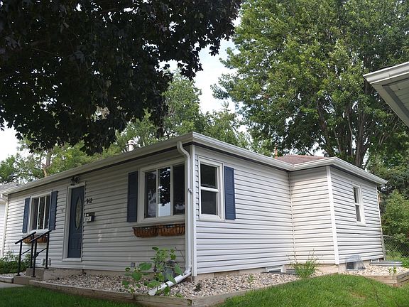 3rd image of 912 S Cloudas Ave