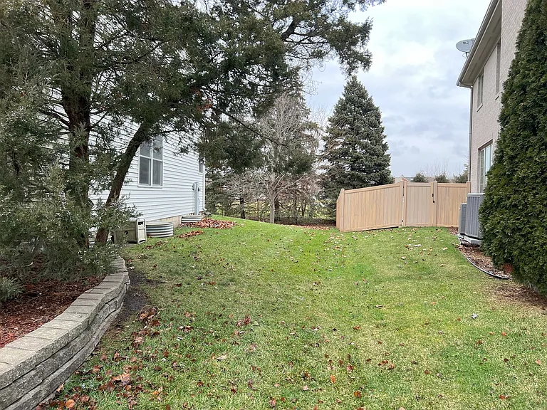 2034 Bunker Cir — Photo 6