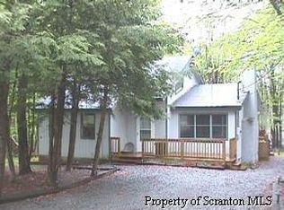 1396 Woodview Ter, Lake Ariel, PA 18436