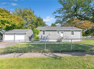 815 Huntington Rd, Stratford, CT 06614