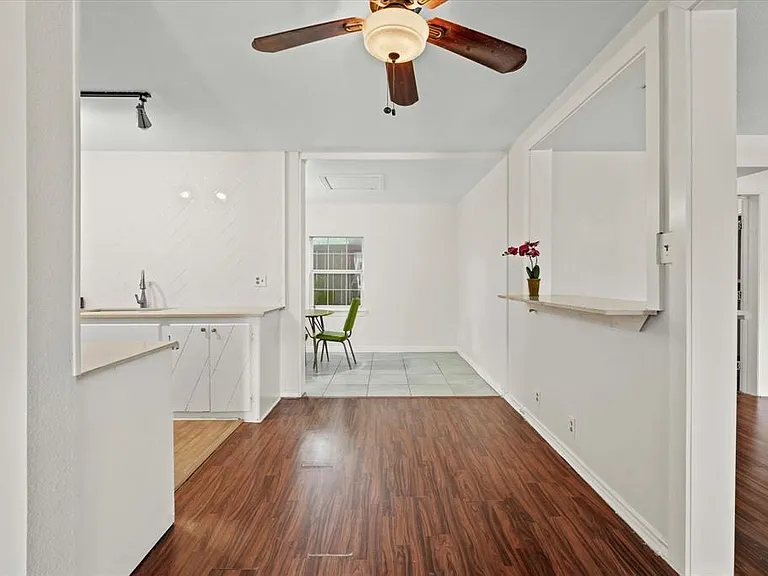 709 S Munger Blvd — Photo 12