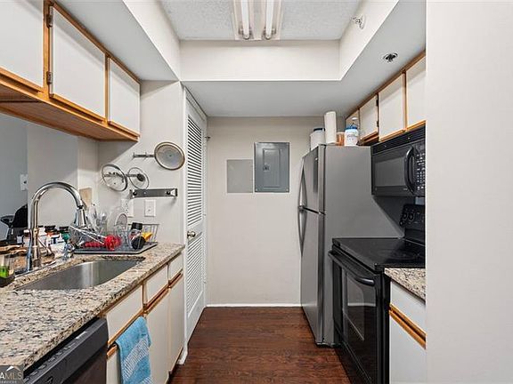 5th image of 795 Hammond Dr APT 505