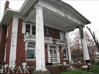 701 W Wood St photo 1