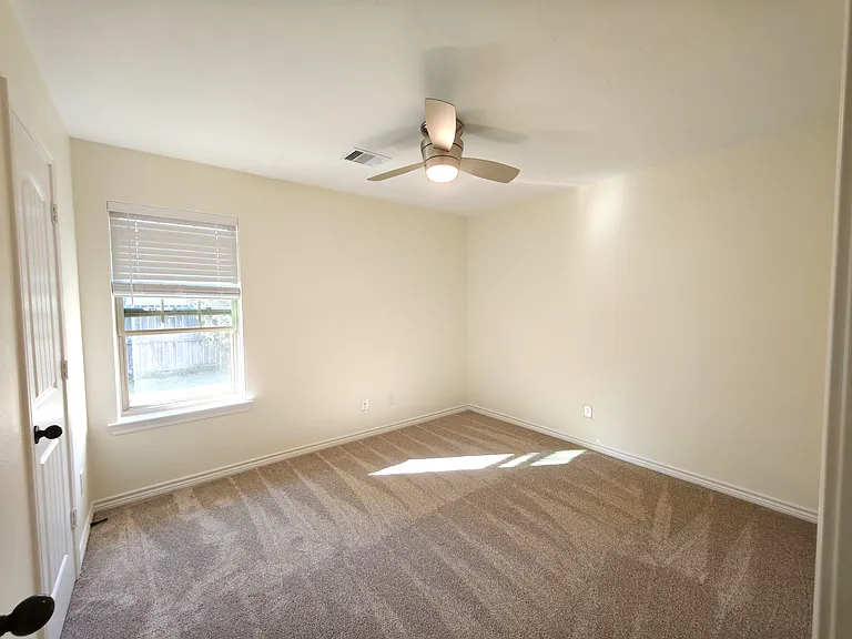 807 Dove Run Trl — Photo 16
