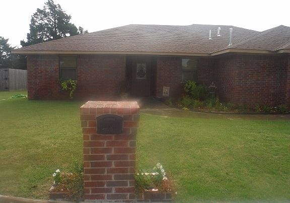 2nd image of 2211 Hines Ct