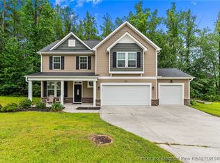 446 Birch Ave, Spring Lake, NC 28390