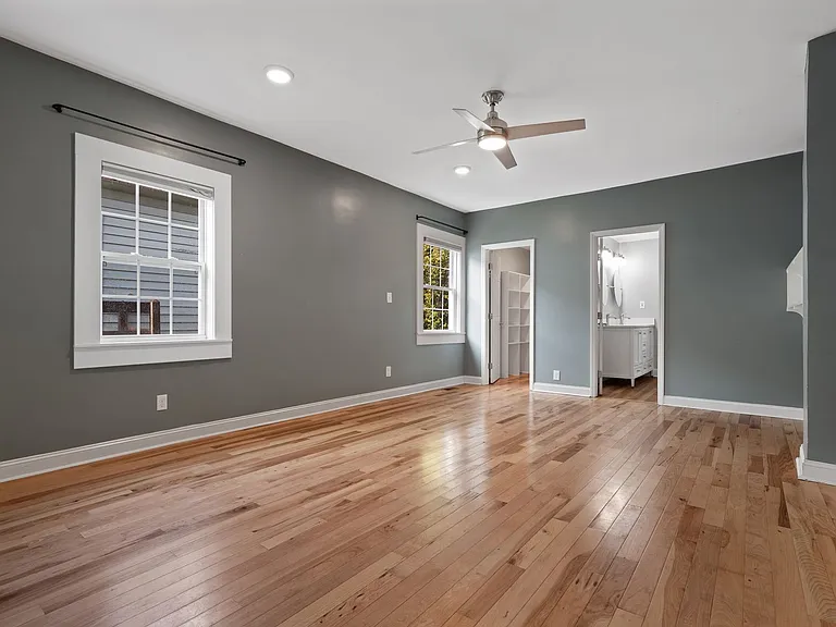 1103 Calvin St — Photo 13