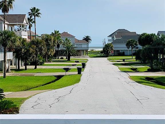 3rd image of 13731 San Domingo Dr