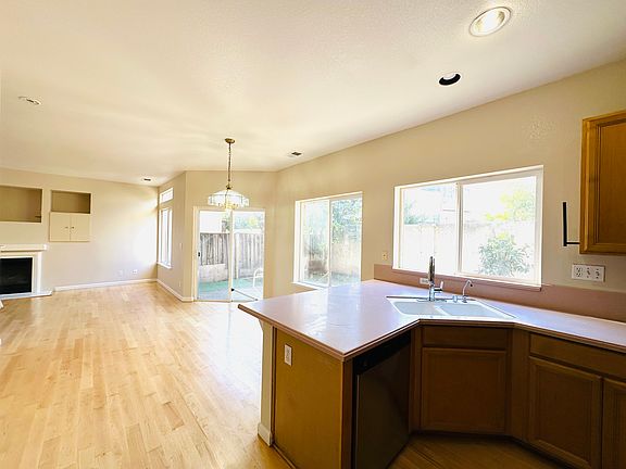 2nd image of 3729 Seine Ct