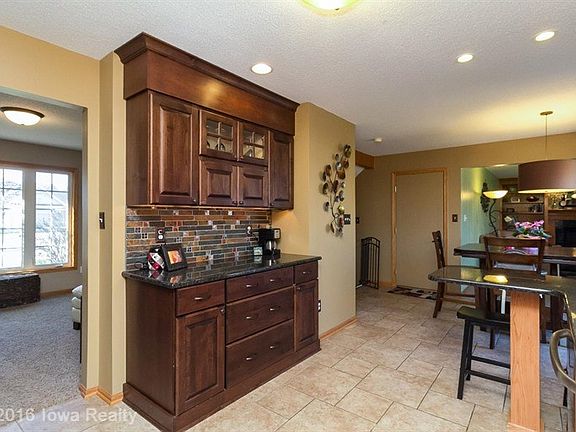 5th image of 3467 Glenwood Dr