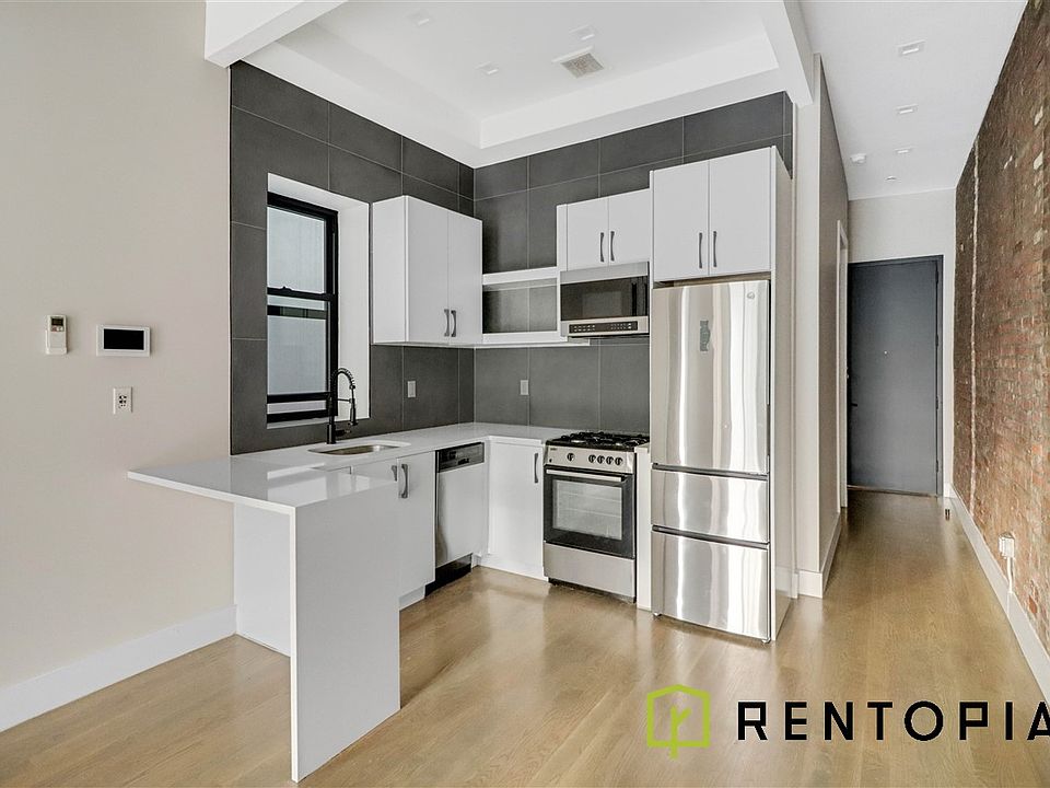 1st image of 90 Manhattan Ave #2E