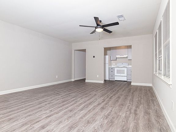 3rd image of 1790 Lavista Rd NE #2