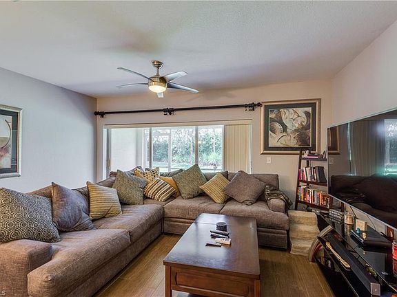 2nd image of 10092 Pacific Pines Ave