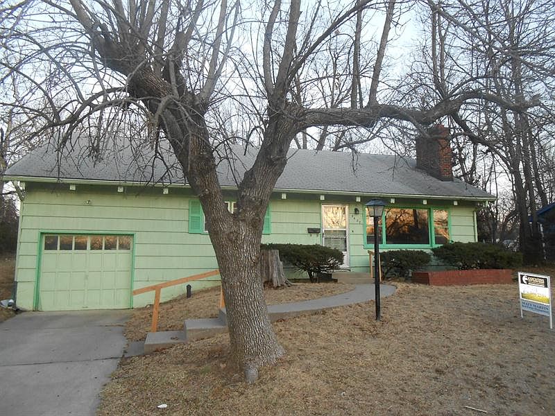 1st image of 2437 N 47th Ter