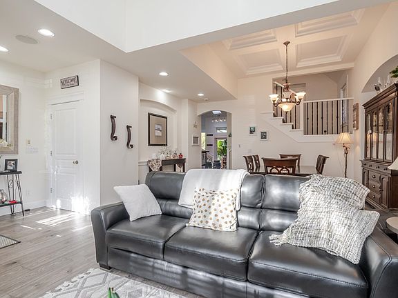 5th image of 10510 Baker Pl