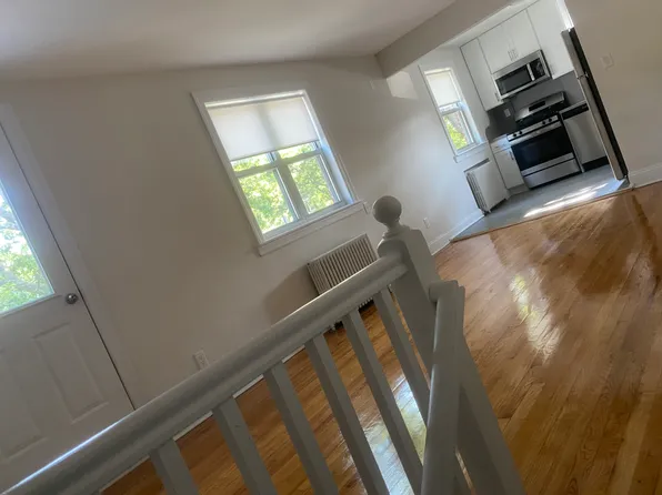 (undisclosed Address), Oakland Gardens, NY 11364