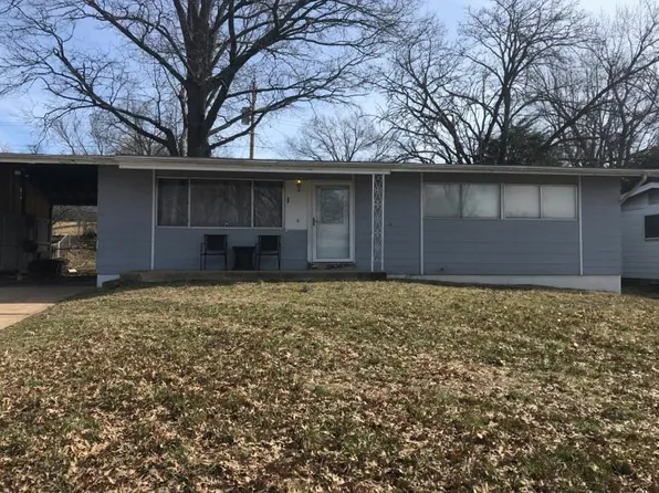 10310 Tanner Dr, Saint Louis, MO 63136