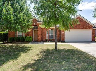 1814 Morning Glory Dr, Corinth, TX 76210