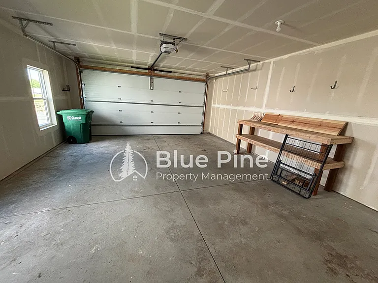 5133 Beach Dr #1 — Photo 17