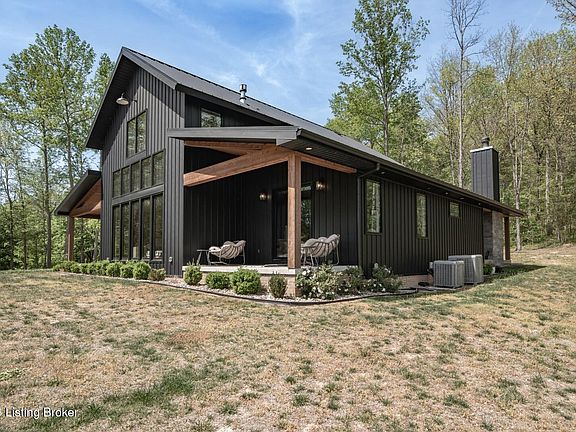 2nd image of 453 Cheslon Rd