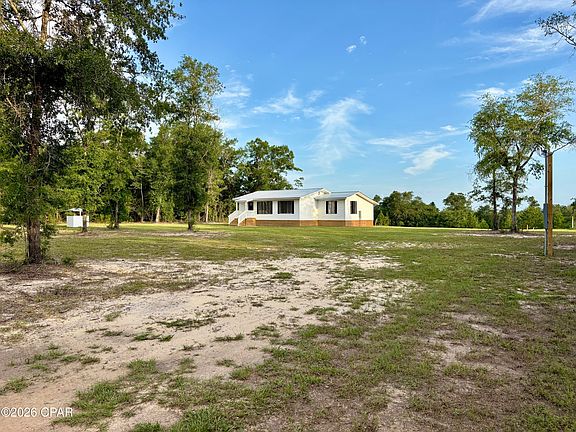 2nd image of 215 Buckhorn Blvd