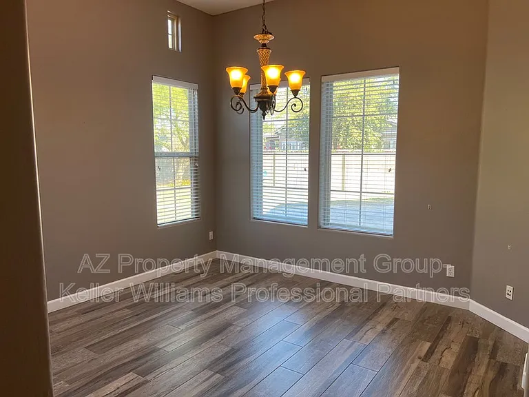 12549 N 152nd Dr — Photo 10