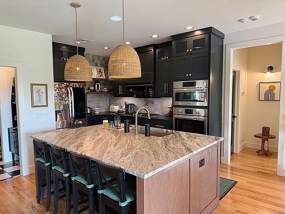 4th image of 15401 Fountain Creek Ln