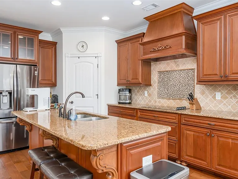 1035 Haylee Brook Ln — Photo 11