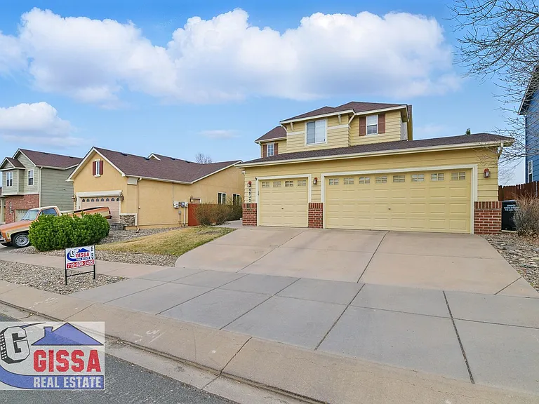 5532 Mountain Garland Dr — Photo 3