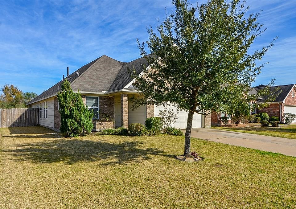 1st image of 1002 Hannah Falls Ln