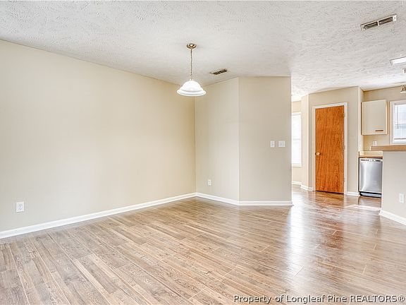 17th image of 1006 Brookhollow Dr APT 7