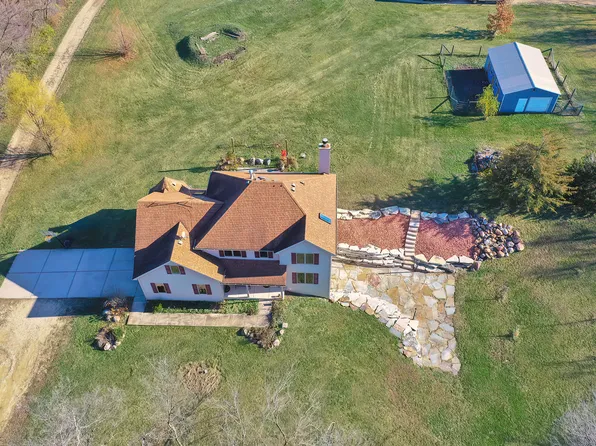 8114 S Hill Rd, Marengo, IL 60152