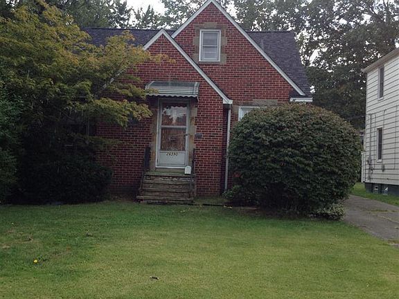 2nd image of 26590 Shoreview Ave