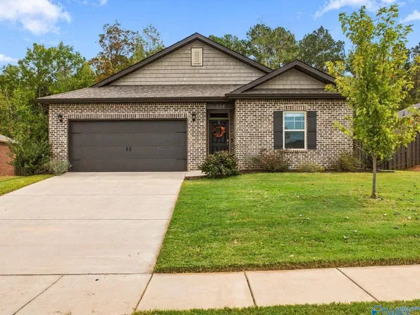 117 High Leaf Dr, Harvest, AL 35749