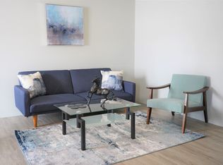 (Undisclosed Address), Bentonville, AR 72712