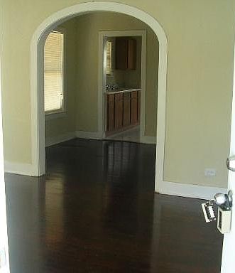 2nd image of 947 FULTON