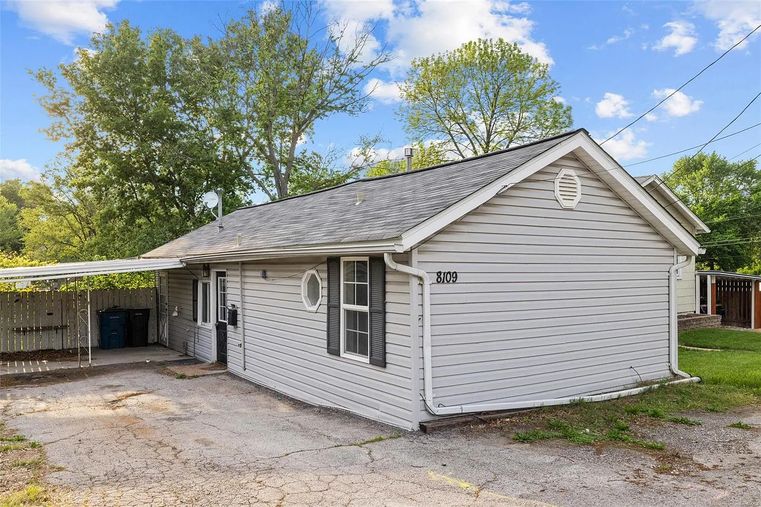 8109 Mathilda Ave photo 1