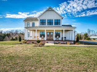 601 Roy Hudgens Rd, Sparta, TN 38583