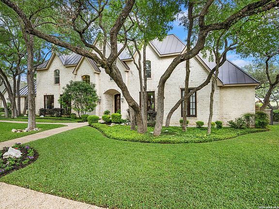 2nd image of 10 Royal Gardens Drive